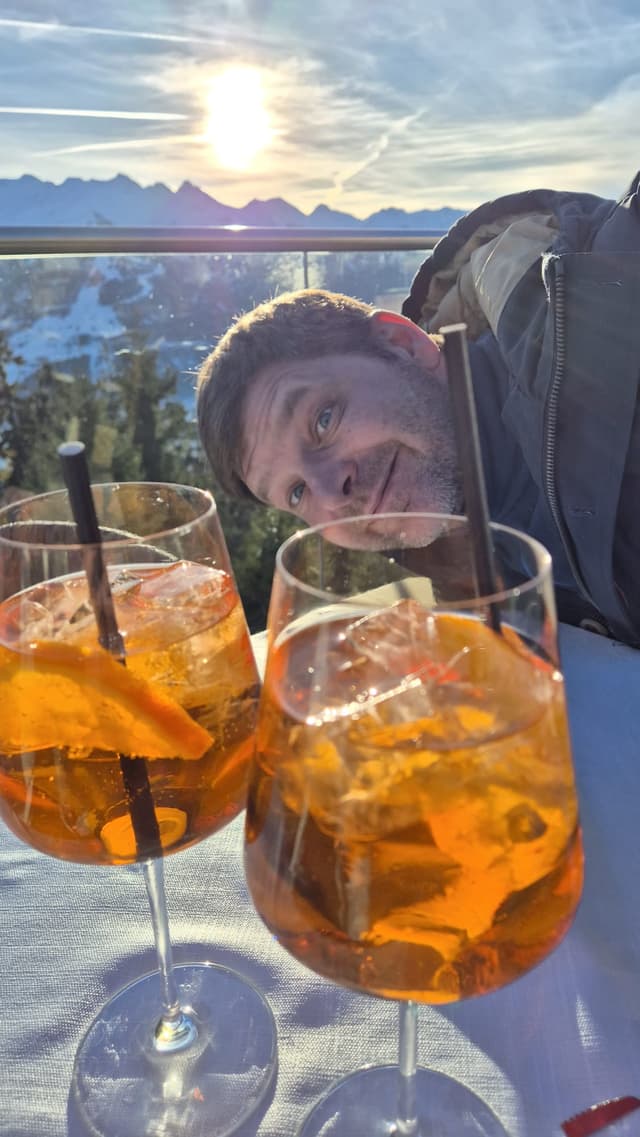 Christian zwischen Aperol Spritz